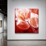 Tulpen in gloeiend rood, Bloemen & Stilleven schilderij aan de muur in interieur