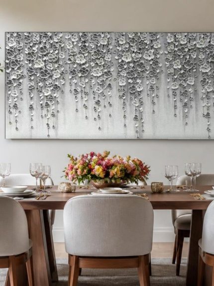 Hangende Bloesem in Zilvergrijs, Bloemen & Stilleven schilderij aan de muur in interieur