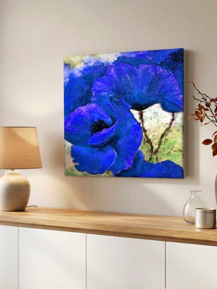 Kobaltblauwe Klaprozen, Bloemen & Stilleven schilderij aan de muur in interieur