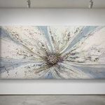 Bloesem in Reliëf, Bloemen & Stilleven schilderij aan de muur in interieur