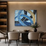 Cirkelend Blauw en Goud, Abstract & Modern schilderij aan de muur in interieur