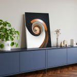 Spiraal van Hout en Licht, Abstract & Modern schilderij aan de muur in interieur