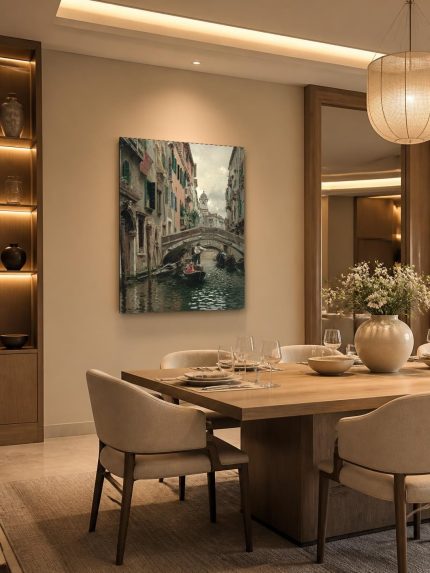 Gondelvaart bij de brug (naar Rubens Santoro), Steden & Skylines schilderij aan de muur in interieur