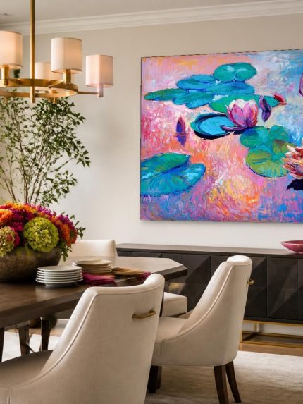 Waterlelies in Kleurenspel, Bloemen & Stilleven schilderij aan de muur in interieur