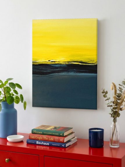 Gele Gloed boven Zee, Natuur & Landschap schilderij aan de muur in interieur