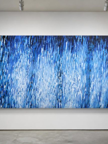 Blauwe Regen, Abstract & Modern schilderij aan de muur in interieur