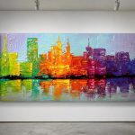 Stralende Skyline in Regenboogkleuren, Steden & Skylines schilderij aan de muur in interieur
