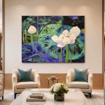 Lotusbloemen in Nachtblauw, Bloemen & Stilleven schilderij aan de muur in interieur